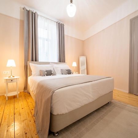 Oikia Tripodon Apartman Athén Kültér fotó