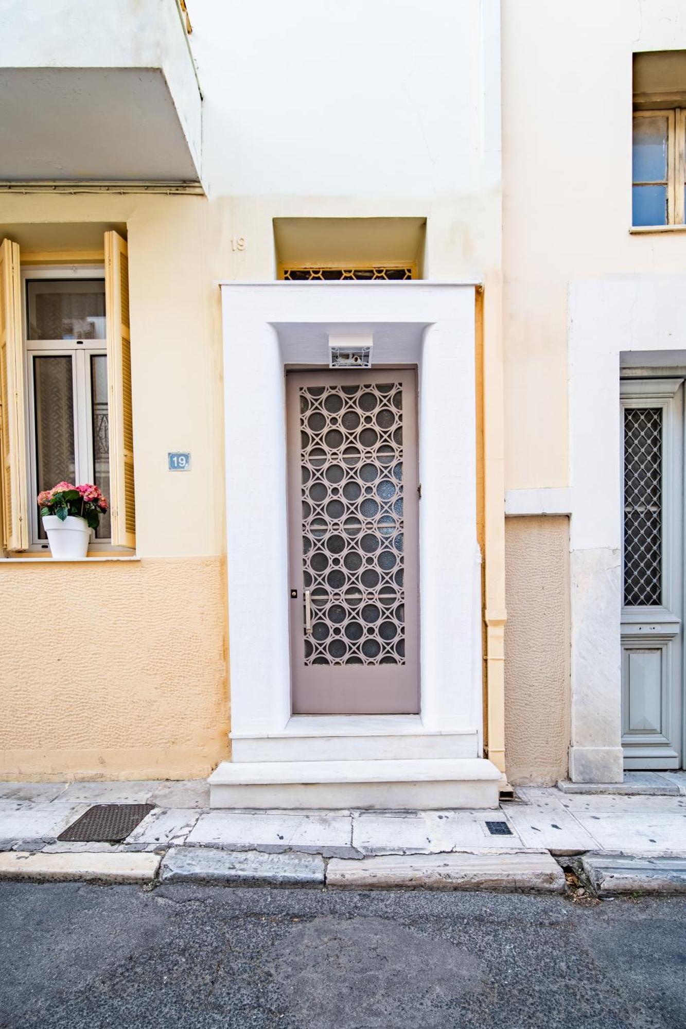 Oikia Tripodon Apartman Athén Kültér fotó